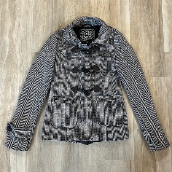 LAST KISS Tweed Wool blend Jacket with toggles - Picture 6 of 10